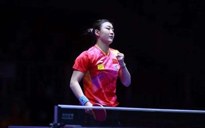 表现挺进正 表现挺进正