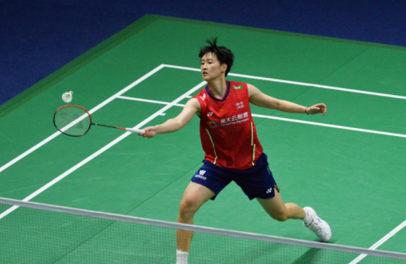 她正在为即 她正在为即