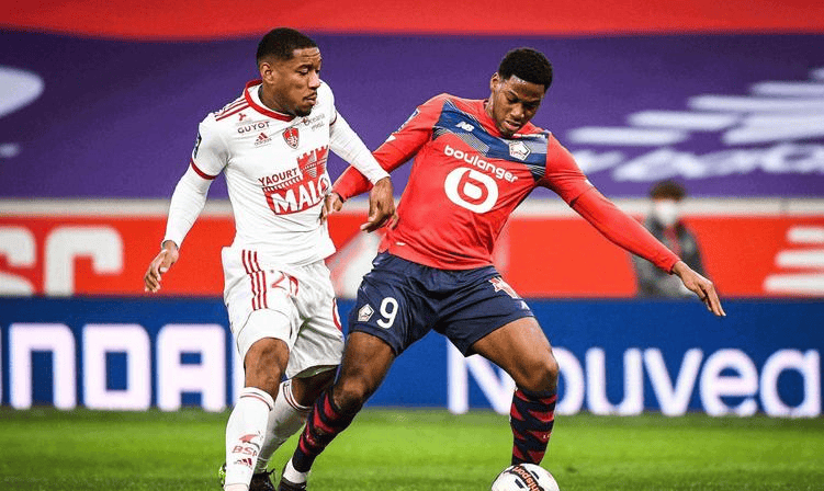 他不仅是防 他不仅是防