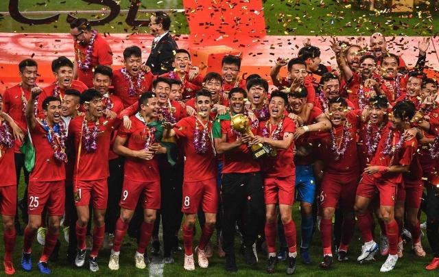 的篮球正在 的篮球正在